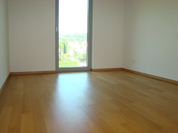 Ampio Appartamento di 1.5 Locali in Zona Residenziale a Rancate 4