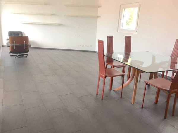 Luxurious 1.5-Room Penthouse with Panoramic Views in Pregassona 7