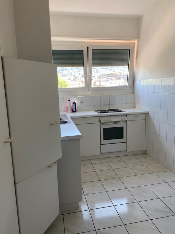 Chiasso, grande attico 3,5 locali con cucina separata 3