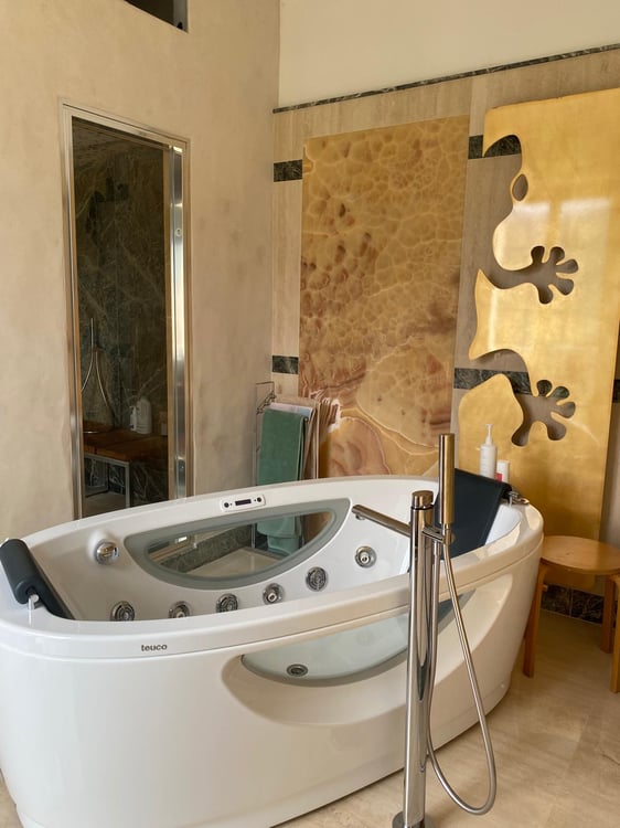 Splendida Casa Colonica di 12 Locali con Vigneto a Breganzona 16