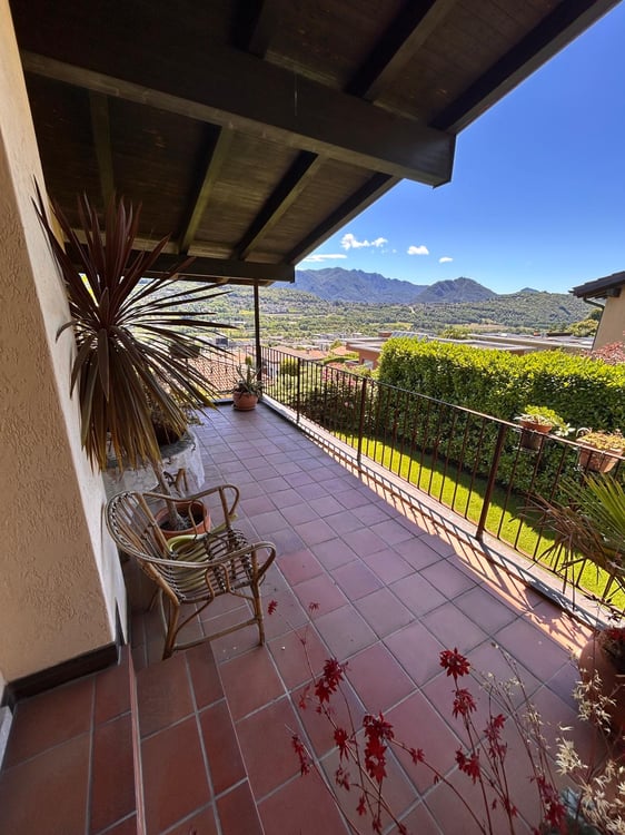 Splendida Villa di 9 Locali a Manno, Ticino 30