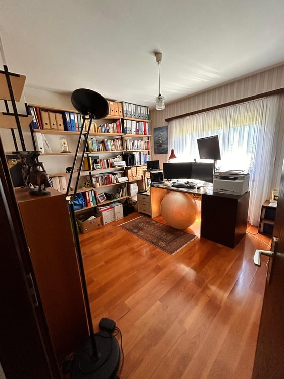 Splendida Villa di 9 Locali a Manno, Ticino 15