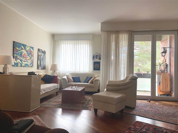 Paradiso confortevole appartamento di 4 locali, con parziale vista lago