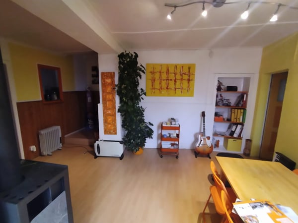 Casa di nucleo con 2 appartamenti e 18 locali a Vernate 34