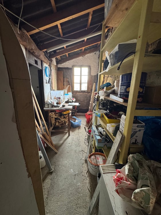 Casa di nucleo con 2 appartamenti e 18 locali a Vernate 8