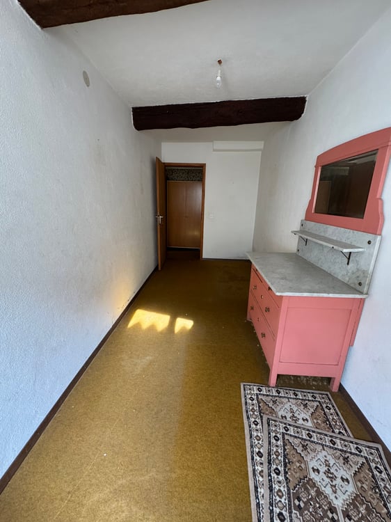 Casa di nucleo con 2 appartamenti e 18 locali a Vernate 32