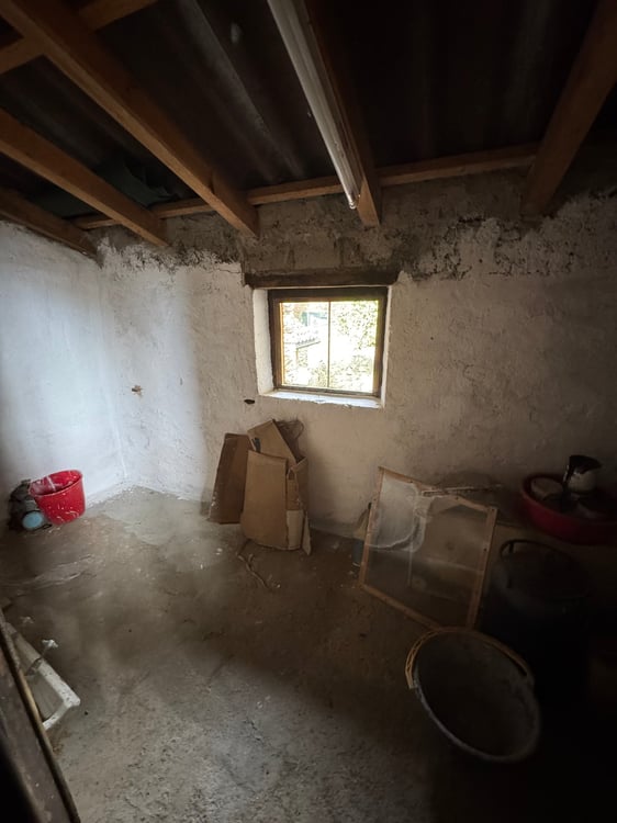 Casa di nucleo con 2 appartamenti e 18 locali a Vernate 10