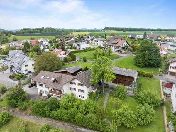 Mehrfamilienhaus mit 3 Einheiten, freie Aussicht in Schupfart 1