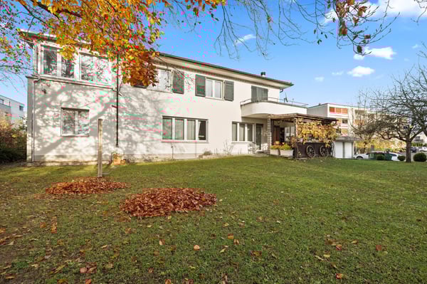 Mehrfamilienhaus mit 2 Einheiten, Garten Unterentfelden kaufen 2