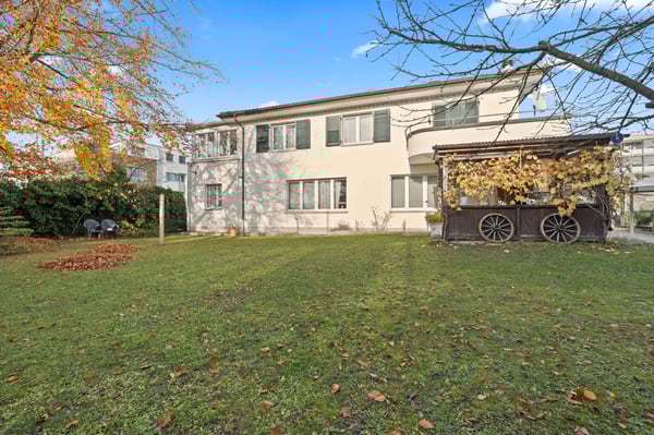 Mehrfamilienhaus mit 2 Einheiten, Garten Unterentfelden kaufen 1