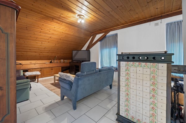 Zentrales Wohn- und Geschäftshaus, 3 Einheiten, Schöftland 13