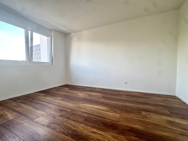 Helle 2.5-Zimmer-Wohnung mit 17 m² Balkon in Klingnau 3
