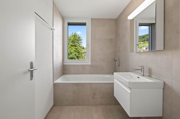 MODERN, HOCHWERTIG UND LICHTDURCHFLUTET 11