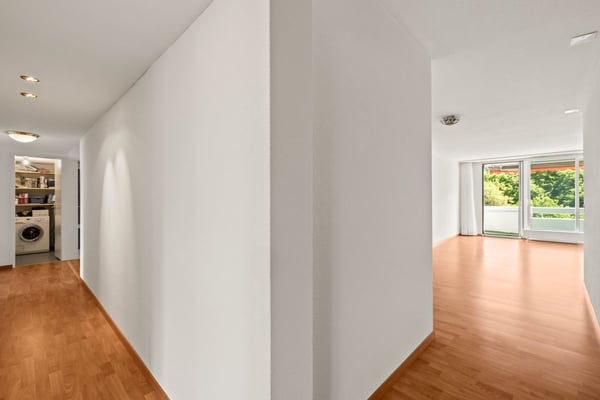 Weitsicht und 2 Balkonen 8