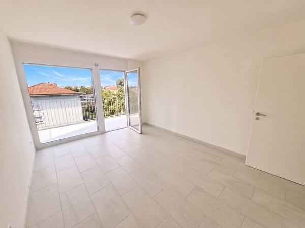 Helle 5-Zimmer Attikawohnung mit Blick in Basel zur Miete 4