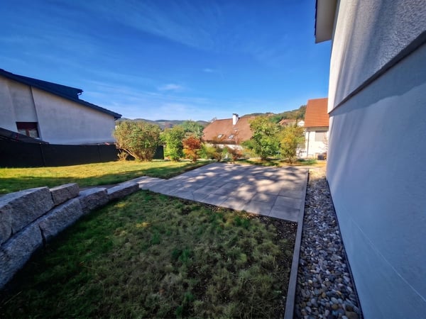 Geräumiges 5.5-Zimmer Einfamilienhaus mit Aussicht in Seewen 3