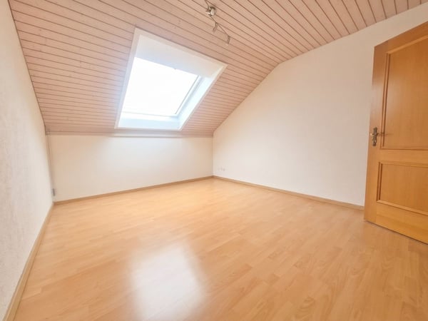 Viel Platz, gepflegt mit Cheminée 7