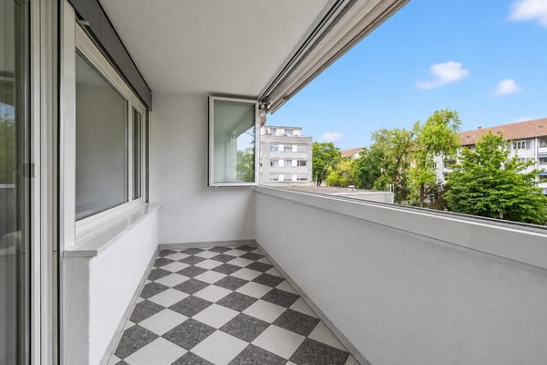 Modern, zentral und 2 Einstellhallenplätze inklusive 6