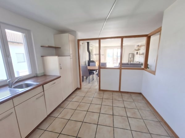 Grosszügige 3.5-Zi.-Maisonettewohnung mit Cheminée und eigenem Balkon 9