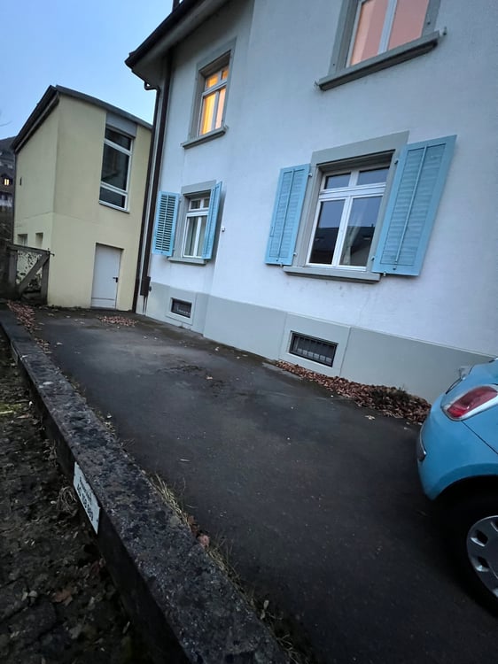 Ungedeckter Doppel-Parkplatz an zentraler Lage in Aarau 3