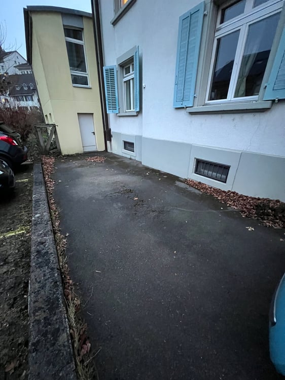 Ungedeckter Doppel-Parkplatz an zentraler Lage in Aarau 1