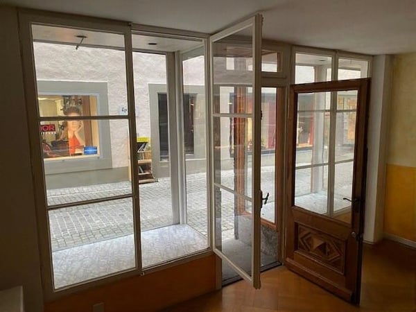 Charmantes Ladenlokal in der Altstadt von Rapperswil 3