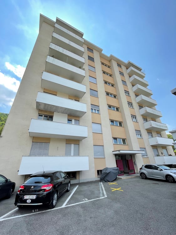 FINO A 3 MESI GRATUITI - 1.5 locali a Chiasso RISTRUTTURATO 12