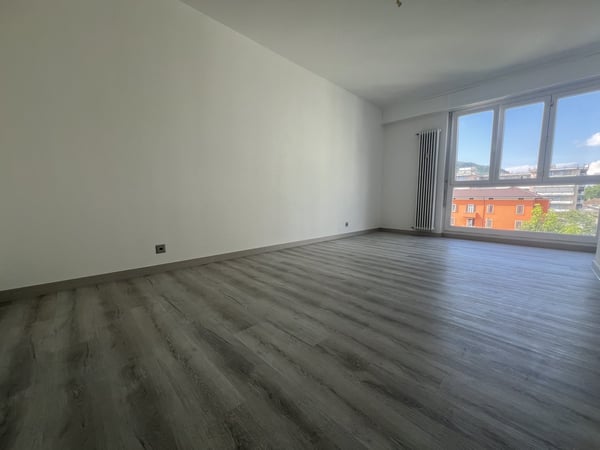 FINO A 3 MESI GRATUITI - 1.5 locali RISTRUTTURATO a Chiasso 3