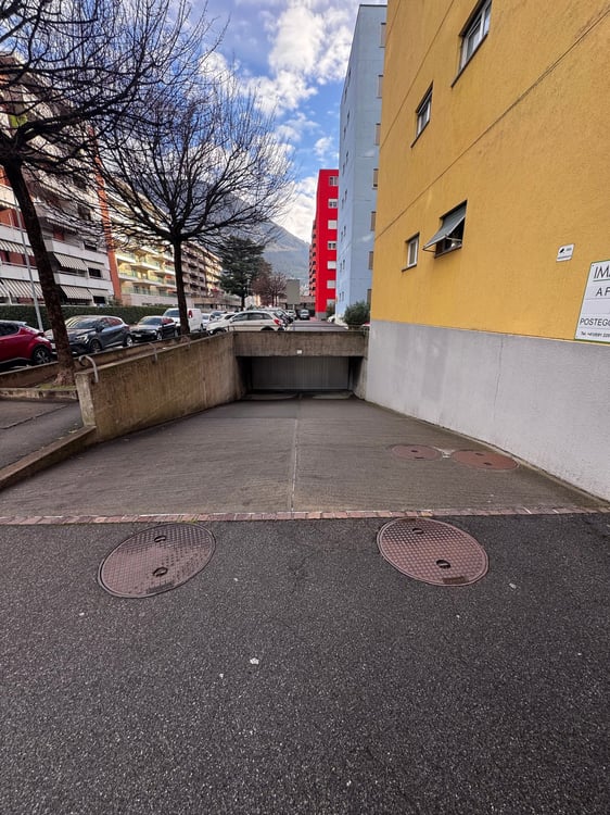 Posteggio auto coperto - Lugano / Molino Nuovo 2