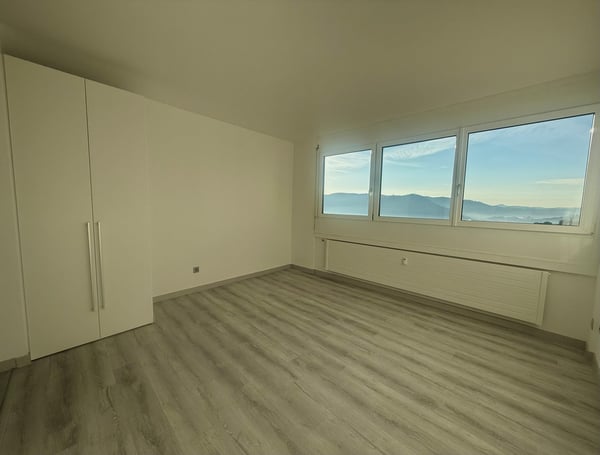 Moderno e rinnovato 2.5 locali con posizione strategica a Coldrerio 3