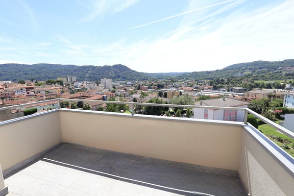 FINO A 3 MESI GRATUITI - 1.5 locali ristrutturato a Balerna 10