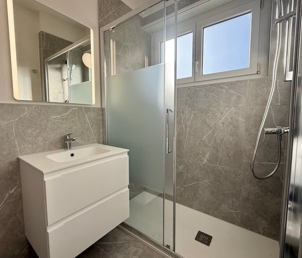 FINO A 3 MESI GRATUITI - 1.5 locali con piscina condominiale a Lugano 7