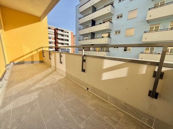 FINO A 3 MESI GRATUITI - 1.5 locali con piscina condominiale a Lugano 8