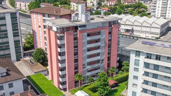 FINO A 3 MESI GRATUITI - 3.5 locali ristrutturato a Chiasso 8
