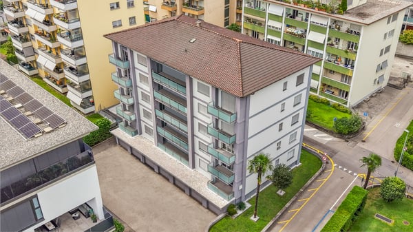 Posteggio esterno affittasi a Locarno 20
