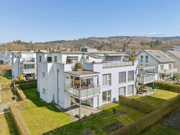 Parterre 3.5 Zimmer Gartenwohnung 1