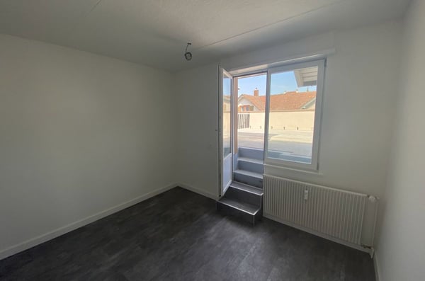 Heimelige Atmosphäre und eine grosse Terrasse zum entspannen 7