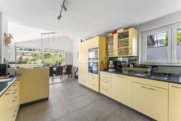 Gepflegtes Zuhause mit Einliegerwohnung und schönem Weitblick 3