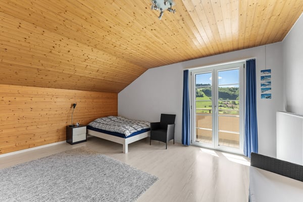 Gepflegtes Zuhause mit Einliegerwohnung und schönem Weitblick 9