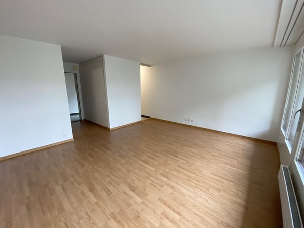 Grosszügige 2-Zimmer-Wohnung mit Balkon in Bern Bümpliz 6