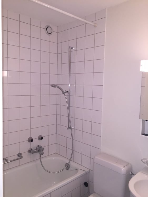 Grosszügige 2-Zimmer-Wohnung mit Balkon in Bern Bümpliz 4