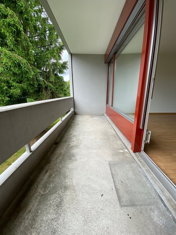 Grosszügige 2-Zimmer-Wohnung mit Balkon in Bern Bümpliz 9