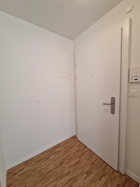 Modernes Studio mit Balkon an der Holligenstrasse 74 in Bern 5