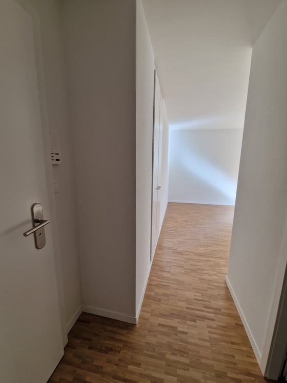 Modernes Studio mit Balkon an der Holligenstrasse 74 in Bern 6