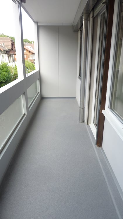Modernes Studio mit Balkon an der Holligenstrasse 74 in Bern 11