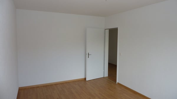 Charmante 4-Zimmer-Wohnung mit Balkon in Bern-Bümpliz 12