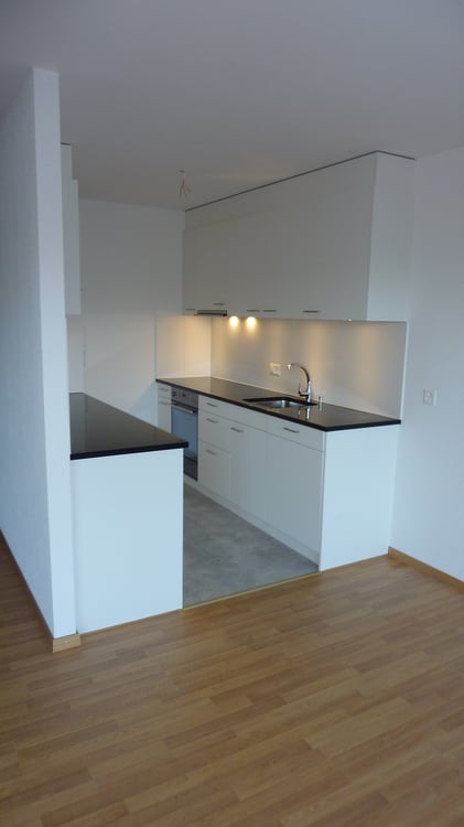 Charmante 4-Zimmer-Wohnung mit Balkon in Bern-Bümpliz 3
