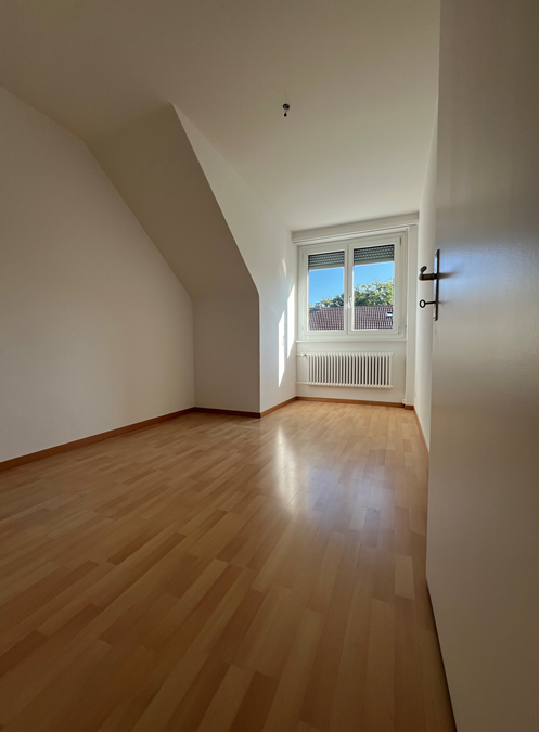 Helle 2.5-Zimmer-Wohnung mit Balkon und schöner Aussicht in Köniz 11