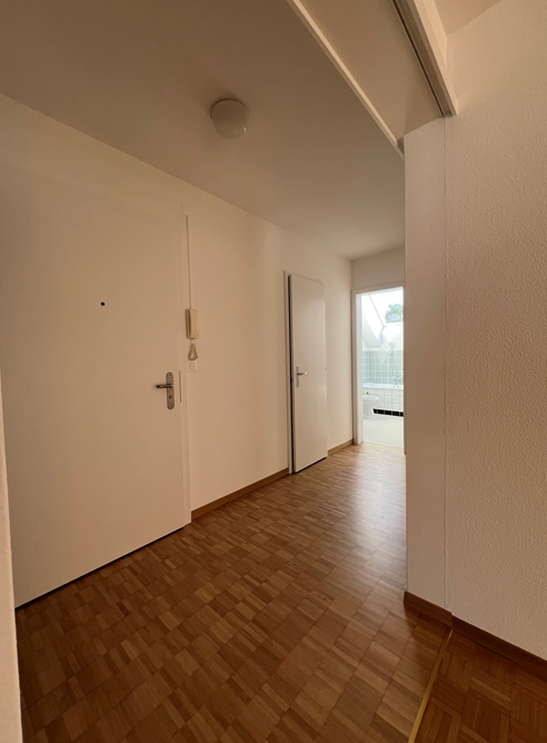 Helle 2.5-Zimmer-Wohnung mit Balkon und schöner Aussicht in Köniz 13