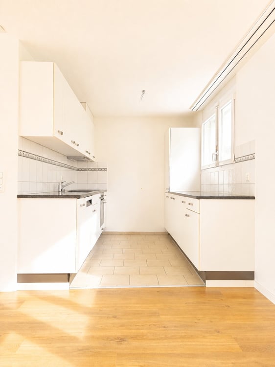 Helle 2.5-Zimmer-Wohnung im 10. Stock mit Terrasse in Winterthur 2